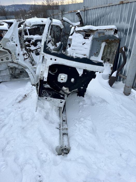 Mercedes-Benz Sprinter 907 Четверть кузова