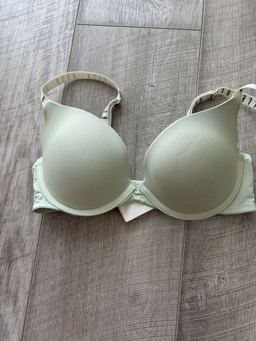 32 D бюстгалтер женский. Лифчик зеленый ELLE.