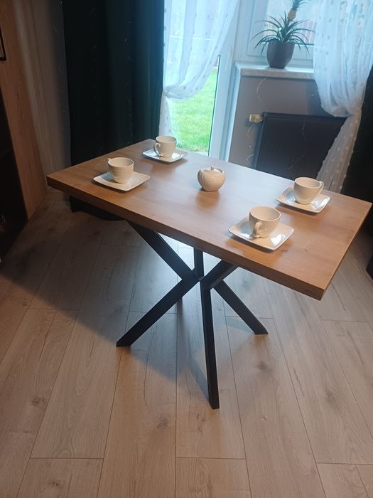 Stół pająk do kuchni ,jadalni