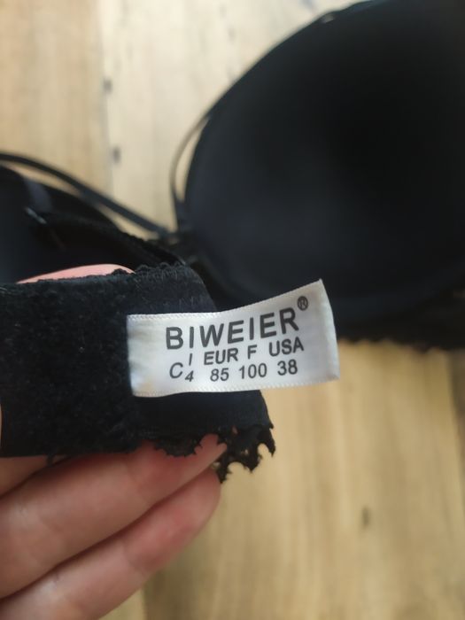 Бюстгалтер, ліфчик 80B