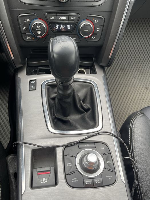 Renault Latitude 2011 2.0 максимальна комплектація