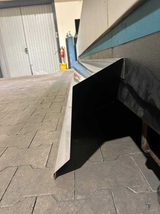 Плінтус з нержавіючої сталі для харчового виробництва