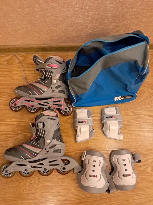 Ролики жіночі  Action