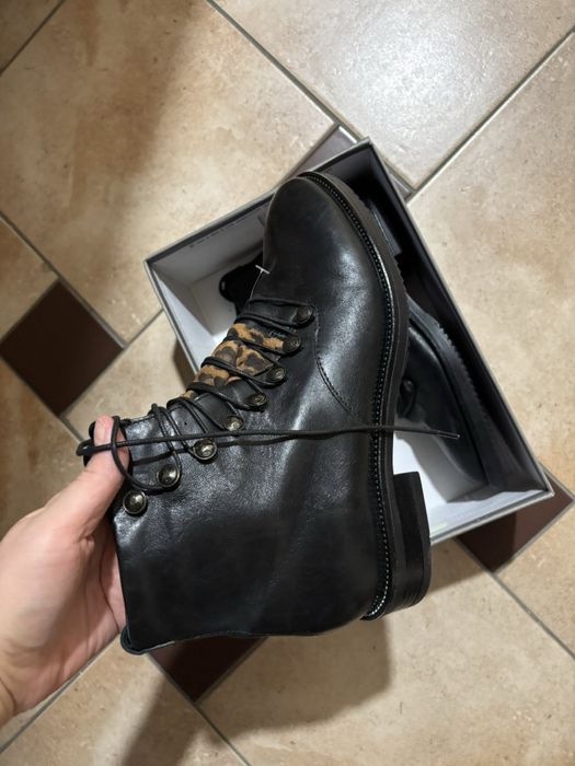 Чоботи шкіряні нові