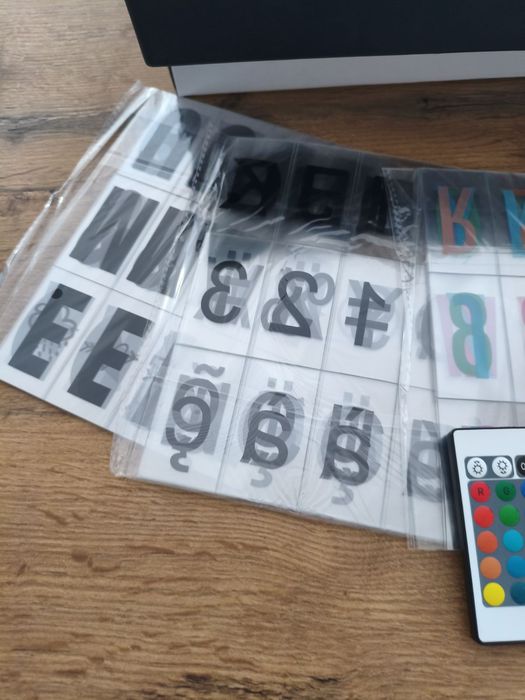 Light box. Nowy. Sterowany pilotem.