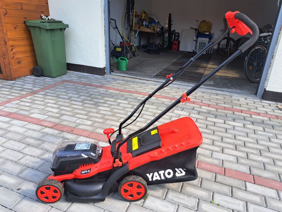 Kosiarka akumulatorowa Yato prawie nowa + 2 akumulatory