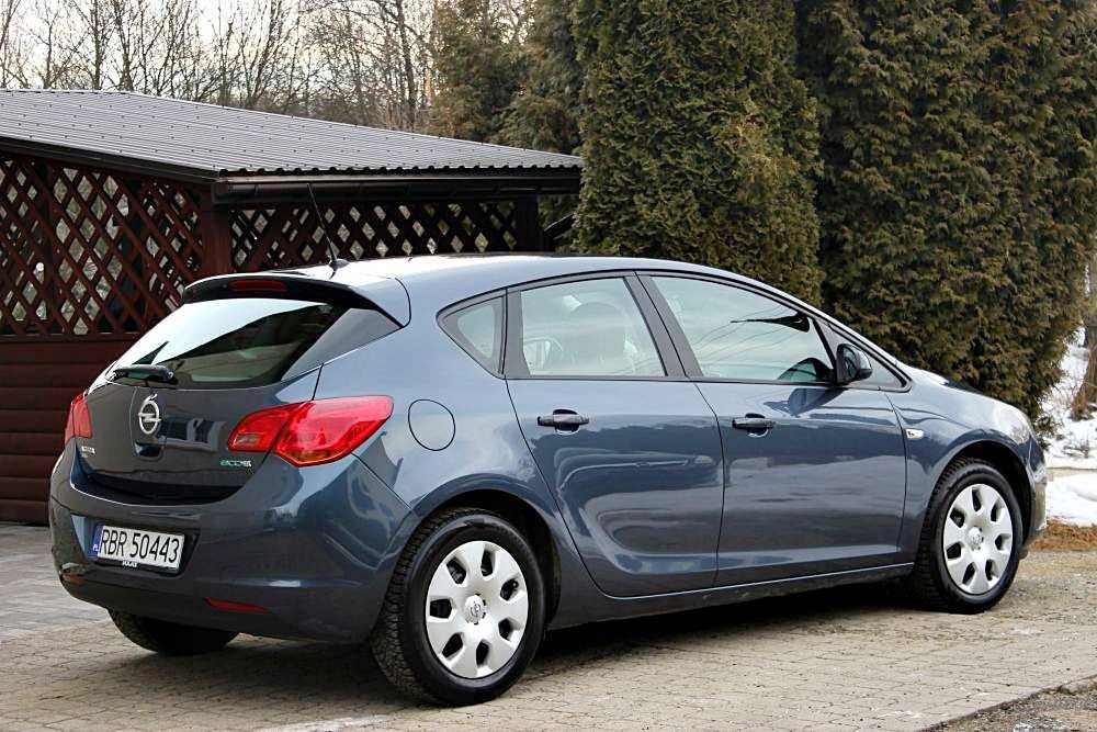 Opel Astra J 1,4 benzyna z Niemiec, Klima ,Serwis SUPER STAN !!