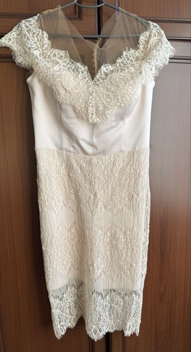 Продам сукні у відмінному стані