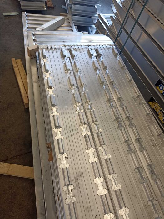 Najazdy aluminiowe 2.5m do 25T - Dostawa, gwarancja, znak CE