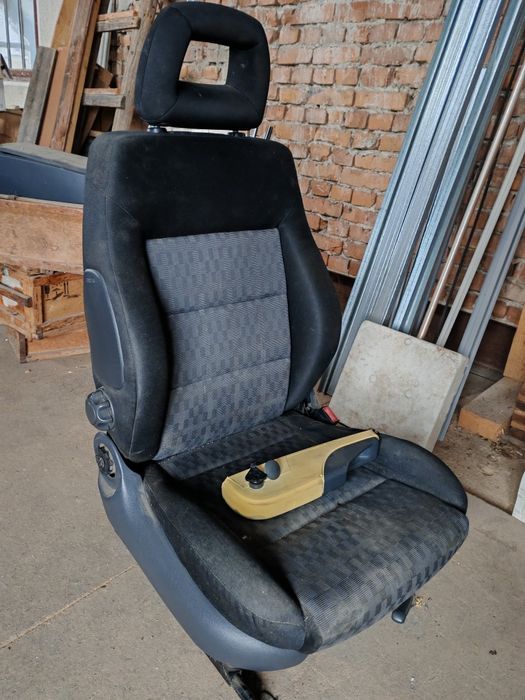 Переднє сидіння  Volkswagen Sharan, Ford Galaxy, Seat Ahambra
