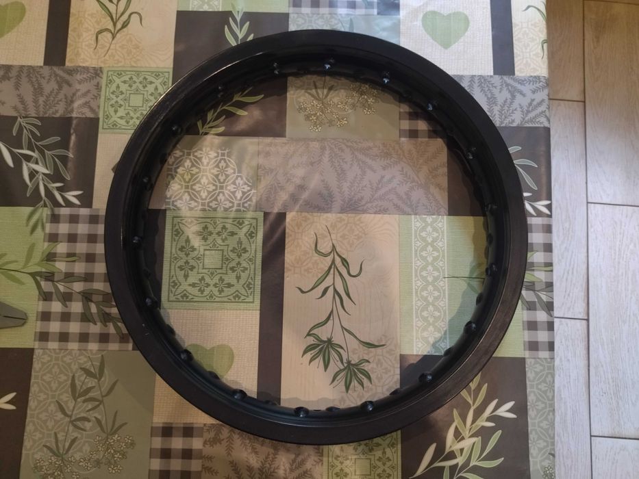 Обод 2.15  R18 алюминиевый