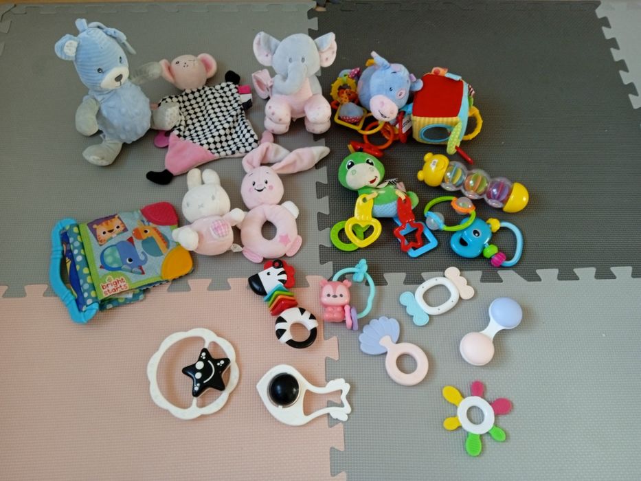 Paczka zabawek dla niemowląt