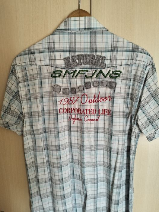 Camisas de manga curta