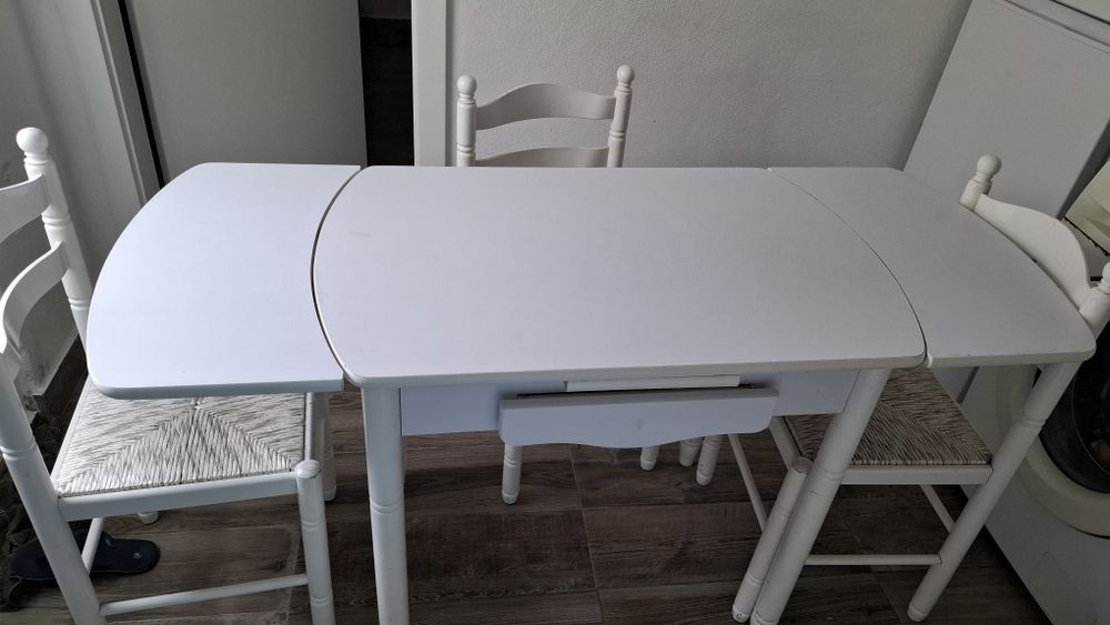 Messa  com 3 cadeiras