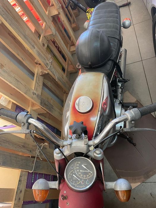 Vendo Yamaha antiga em bom estado