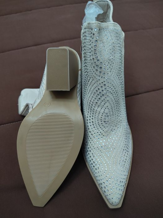 Botas texanas com brilhantes