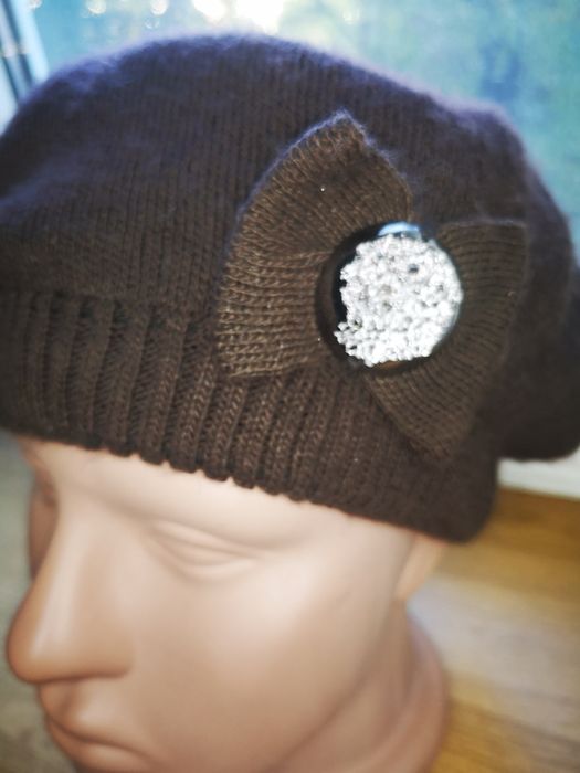 Берет шапка жиночий теплий коричневий