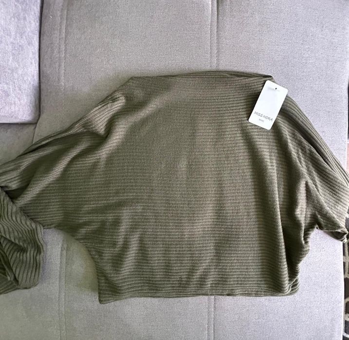 Bluzka sweter nietoperz khaki