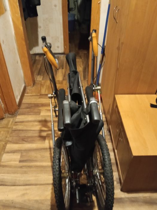 Продаю уличную коляску