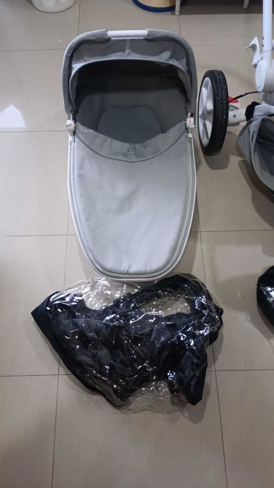 Carrinho Quinny Mood + babycoque maxi cosi