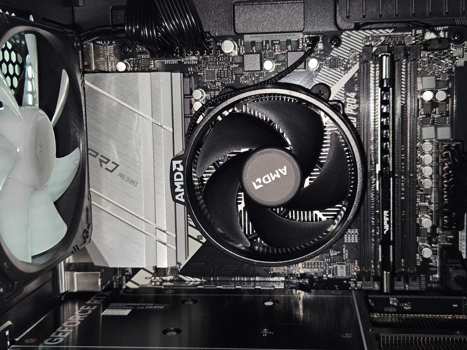 NOWY Gamingowy Komputer Ryzen 12X4.2Ghz | RTX 5050 | 16GB / 512GB SSD