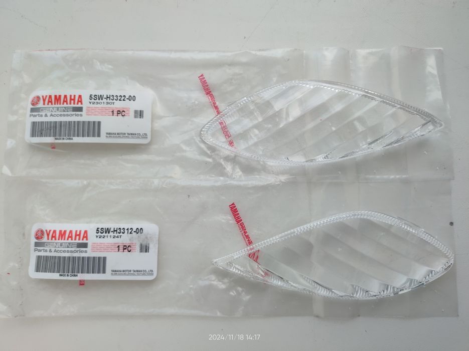 Стекла передних поворотов Yamaha Jog 5SW-H3312-00 + 5SW-H3322-00