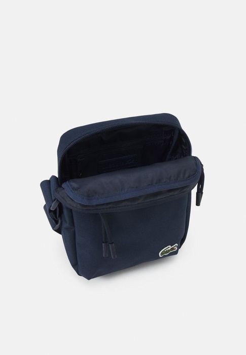 Сумка мужская  Lacoste чоловіча сумка  VERTICAL CAMERA BAG UNISEX
