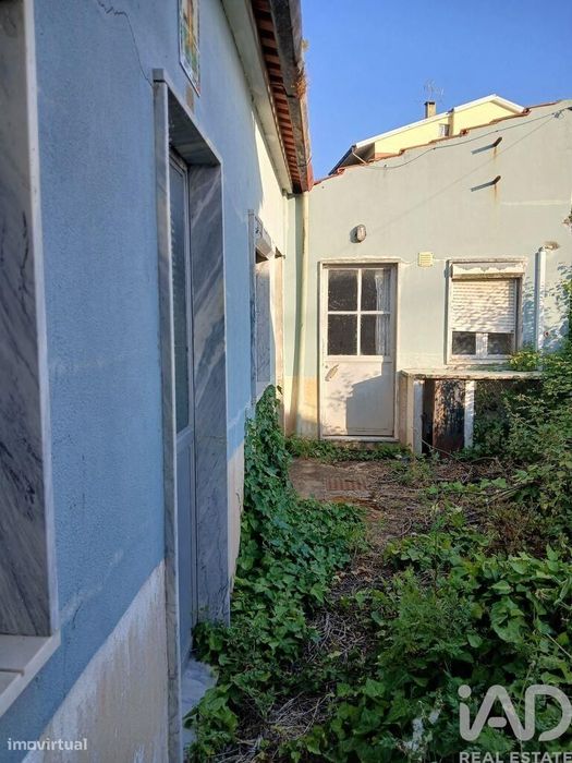 Moradia geminada T4 em São Martinho do Bispo e Ribeira de Frades de 90