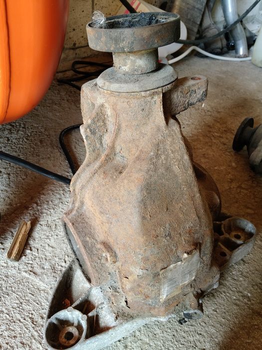 Dyfer BMW E38 730d 3.08 sprawny