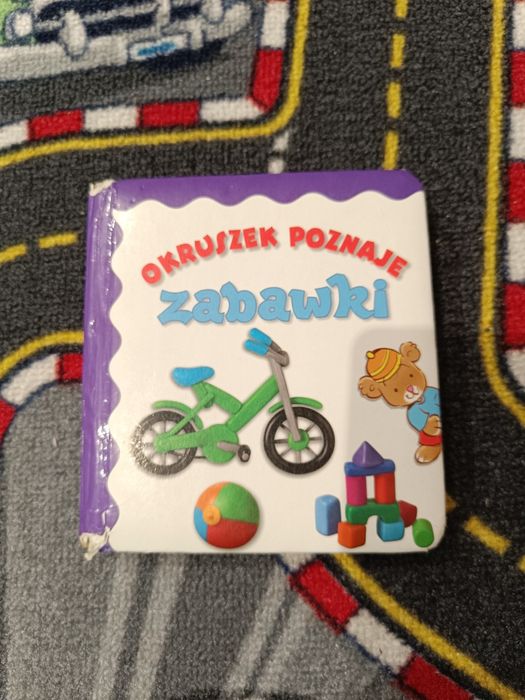 Książeczka Okruszek poznaje zabawki