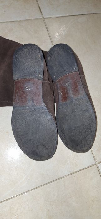 Продам осінні замшеві жіночі черевеки