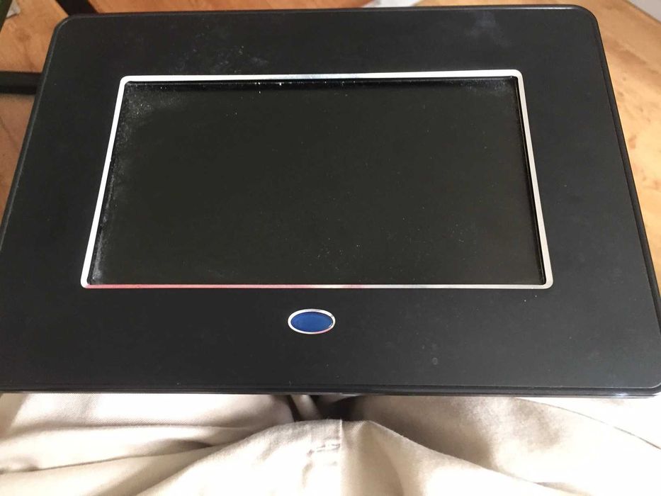 Digital photo frames429126986152683521