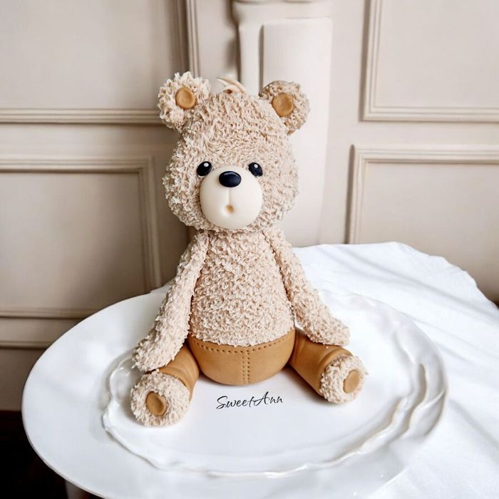 Miś figurka na tort