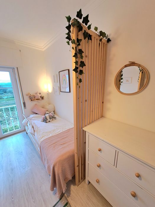 Divisória/biombo em madeira de pinho