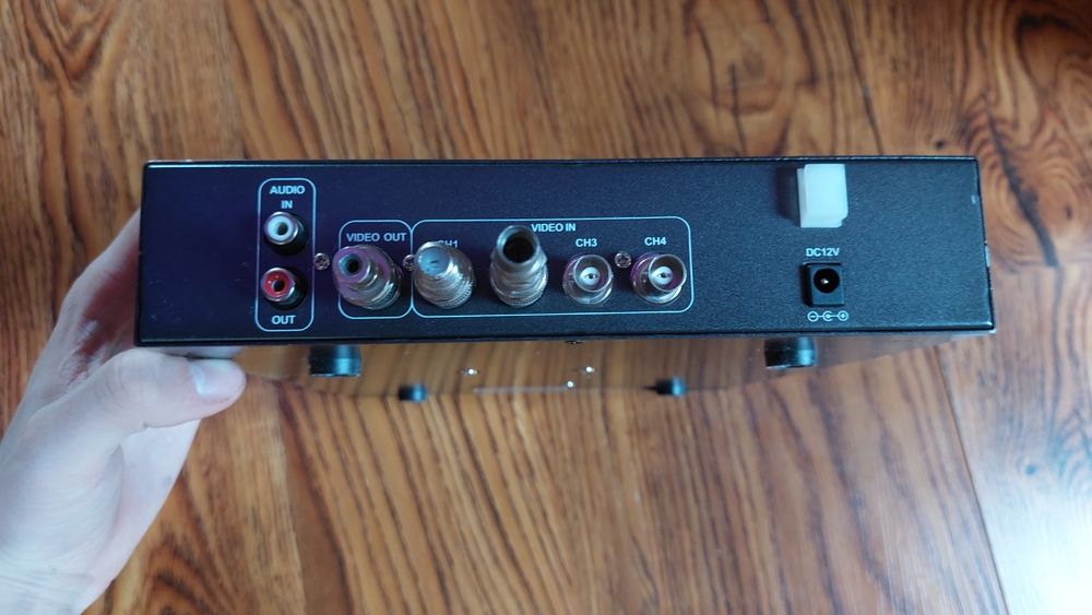 Комп'ютер для камер відеоспостереження