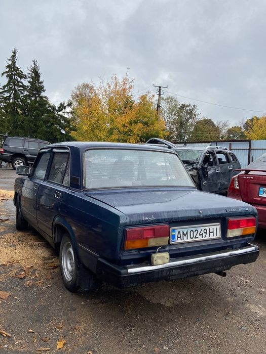 В продажі ваз 2107 1,5 карб,1986 року