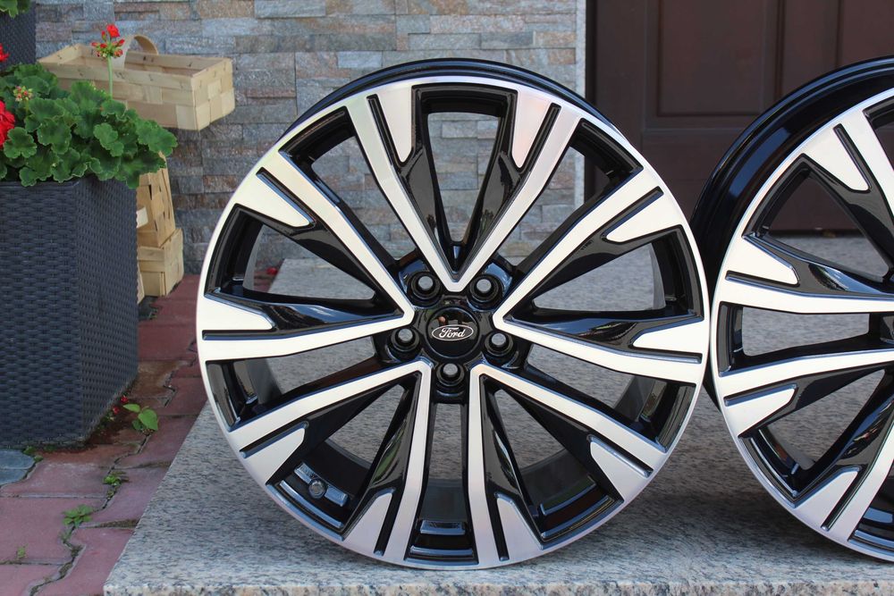 FORD Mondeo Mk4 Mk5 Focus Mk4 STLine Galaxy S-Max 5x108 20'' 8J ET55