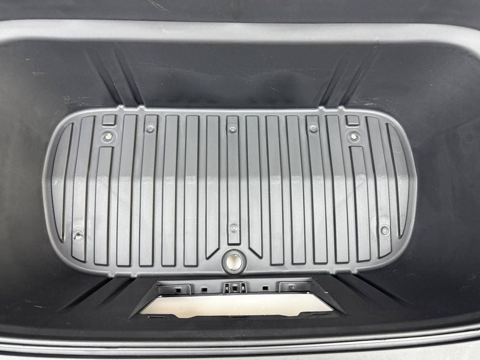 Tesla Model Y Juniper 2025 2026 Корито переднього багажника 1930436-TT-E