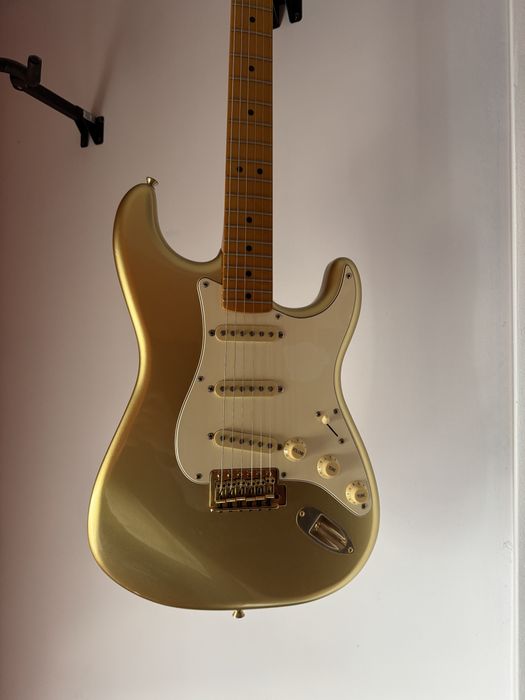 Stratocaster classic vibe edição aniversário