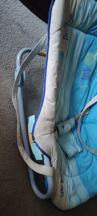 Leżaczek i owieczka zabawka