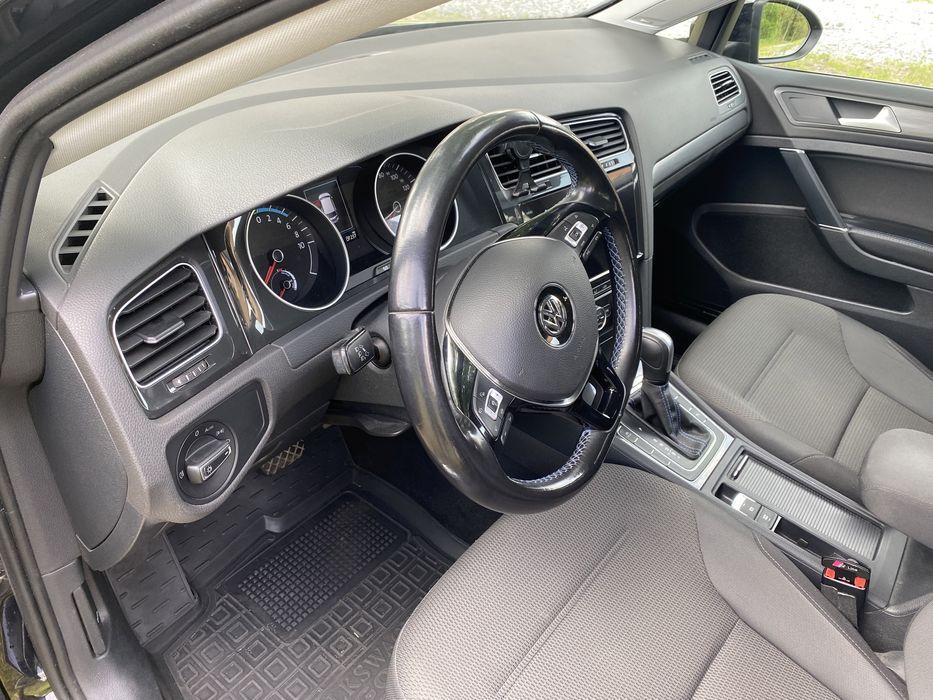 Продам VW E-Golf