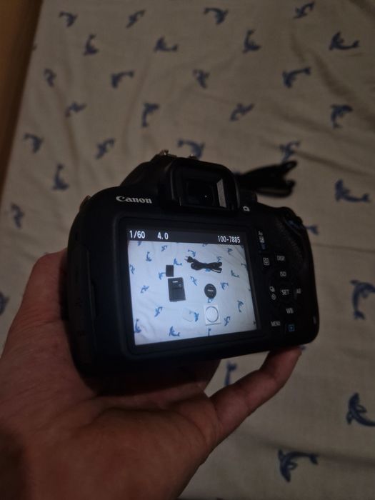 Máquina Fotográfica Canon EOS 1200d + objetiva canon EF-S 18-55mm II