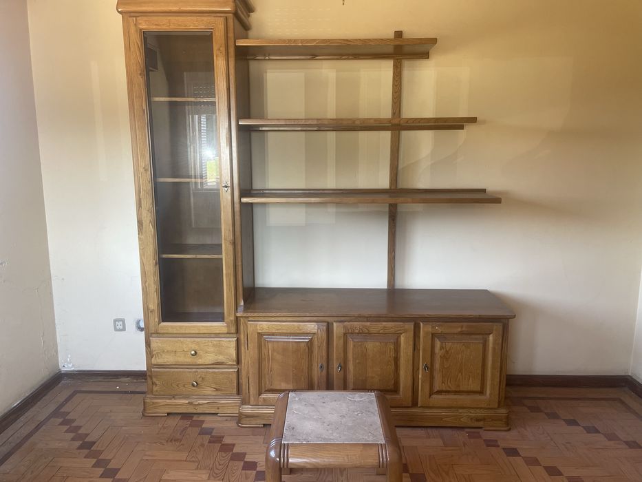 Movel de sala com mesa