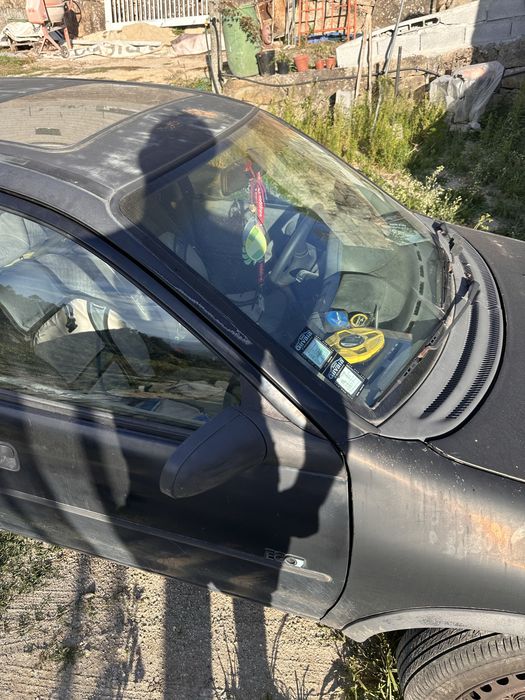 Opel corsa b 1.5 vendo ou troco por carrinha de caixa aberta — photo 2