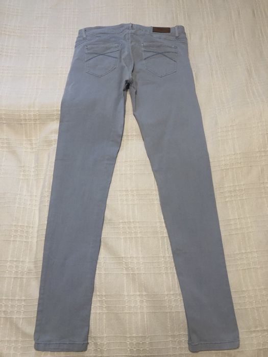 Błękitne jeansy push up