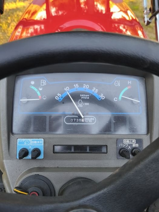 Mini traktorek Yanmar Af170 z Ładowaczem czołowym
