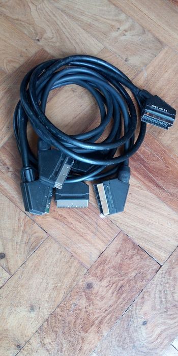 Cabos Diversos de PC & TV - 1€ cada