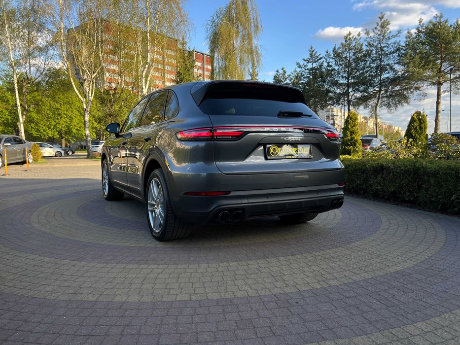 Porsche Cayenne 2022