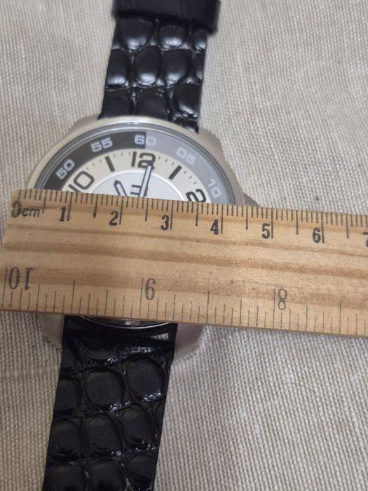 Часы Tommy hilfiger