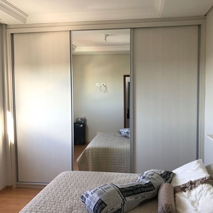 Двері розсувні окремо,  шафи купе з установкою.  Усе по вашим розмірам